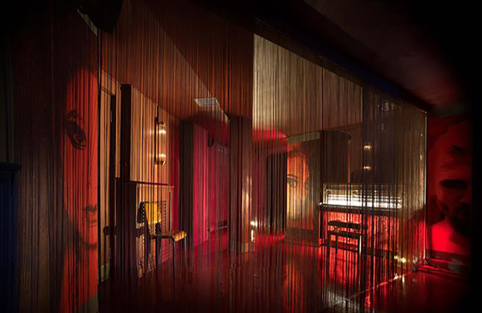 The Kit Kat Club at the Playhouse Theatre381Philip VileWEBIMAGE7 700x455jpg