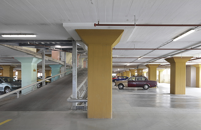 Veemgebouw carparkjpg