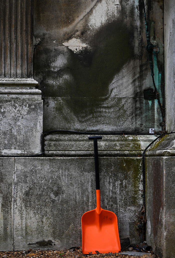 RedshovelagainstwallEliana DyerFernandes700x1031jpg