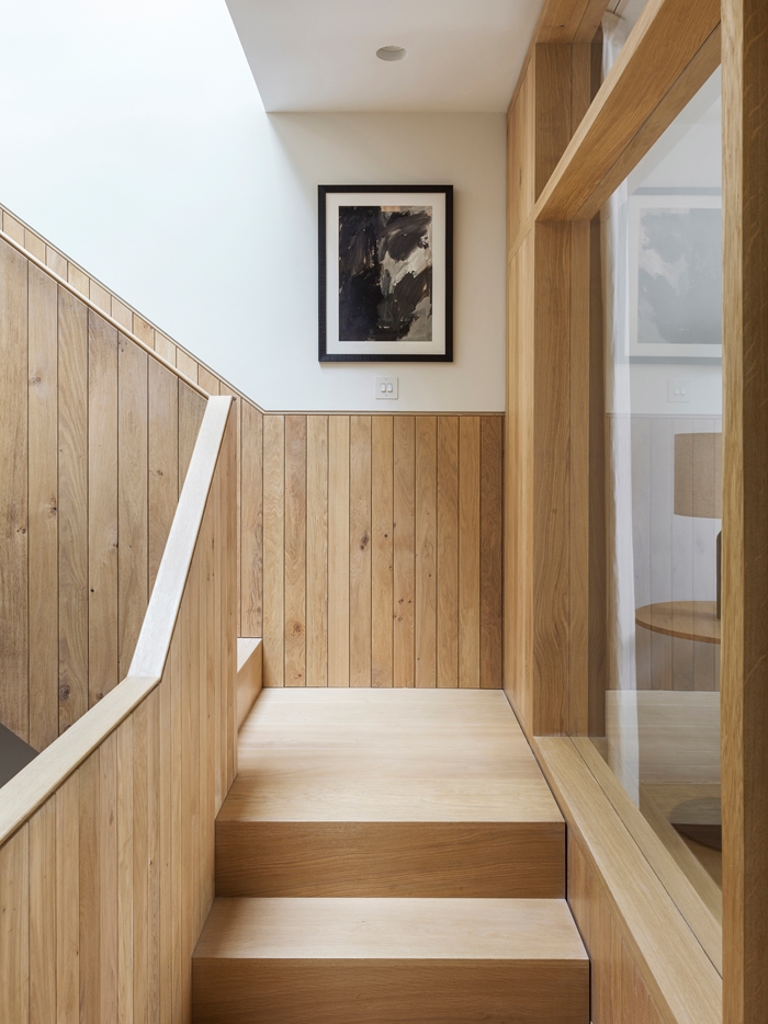 Mews House Deep Retr4909Andrew MeredithWEBIMAGE4jpg