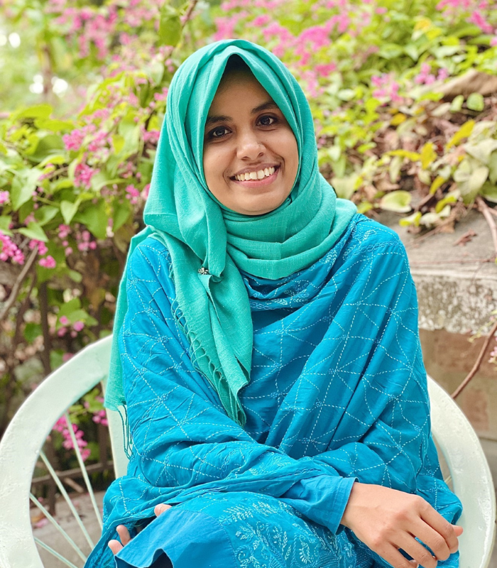 Suhailey Farzana 700x800png Suhailey Farzana portrait photo
