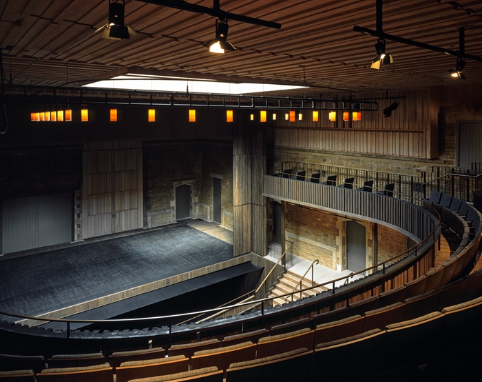 Nevill Holt Opera3237Hlne BinetWEBIMAGE2jpg