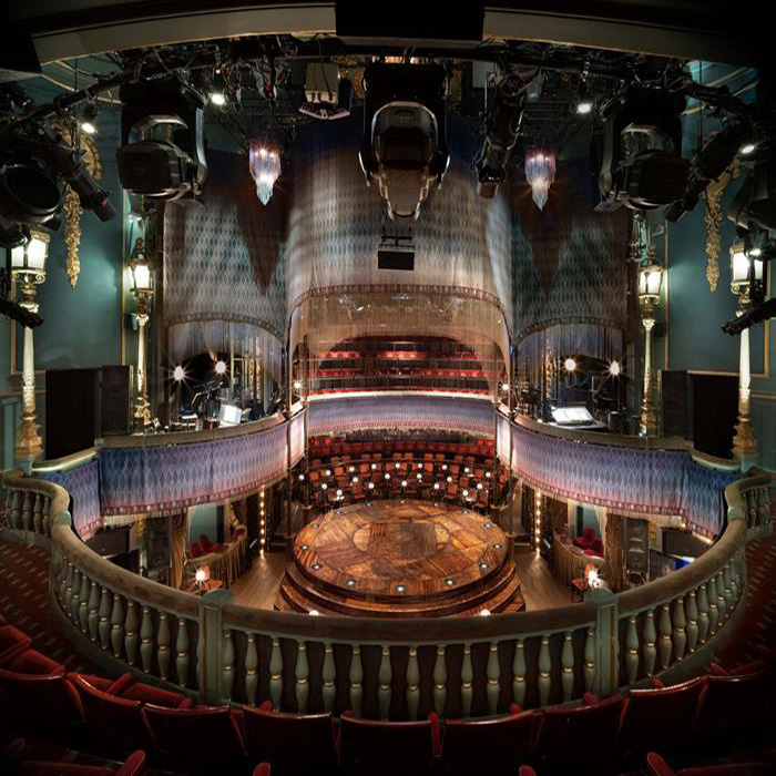 The Kit Kat Club at the Playhouse Theatre381Philip VileWEBIMAGE8 700x700jpg