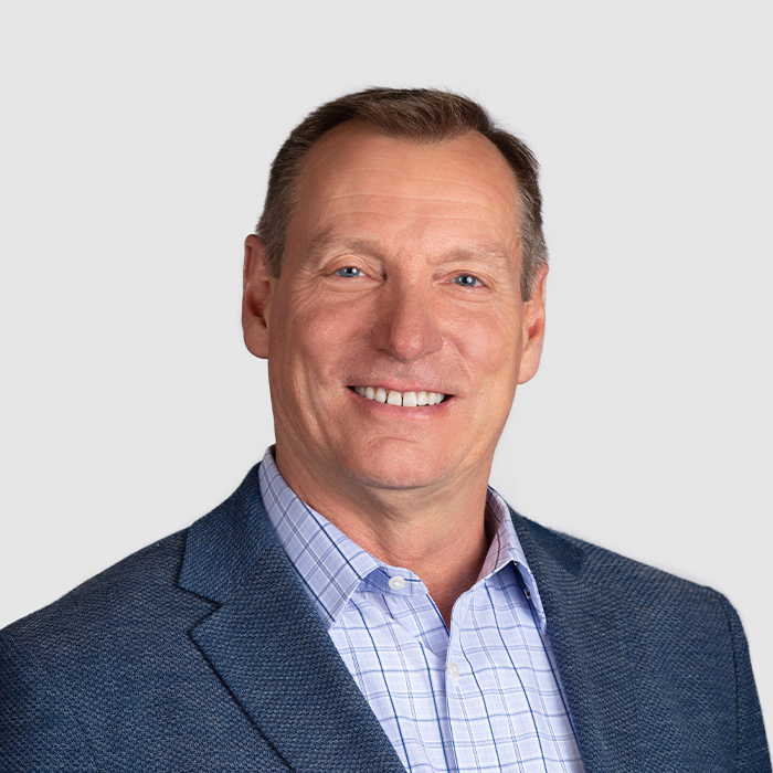 Jim Lynch portrait 700x700jpg