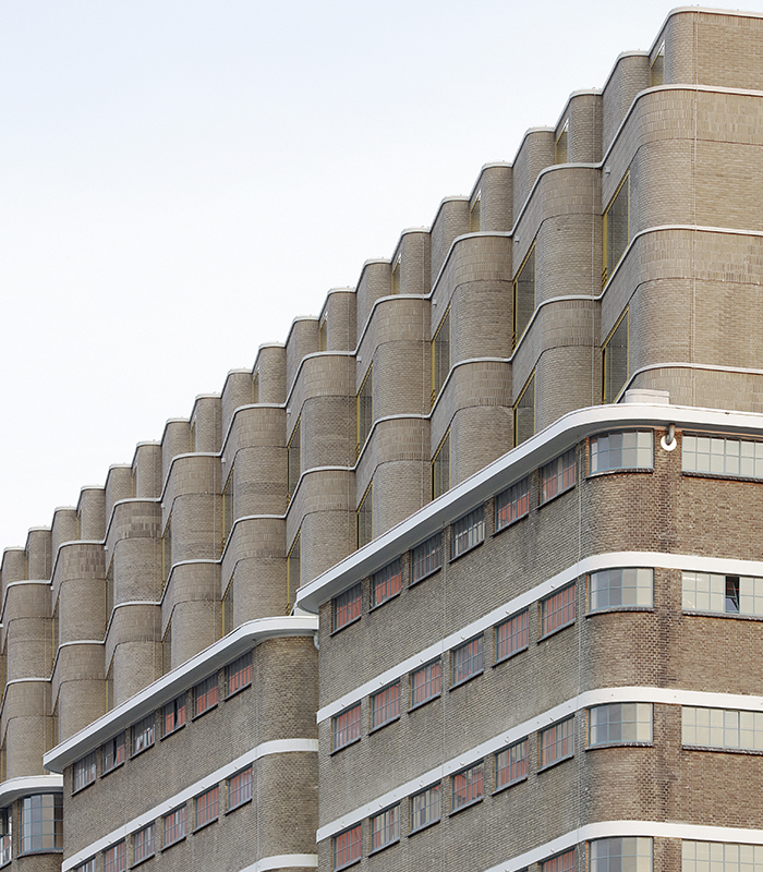 Veemgebouw exterior top floor detailjpg