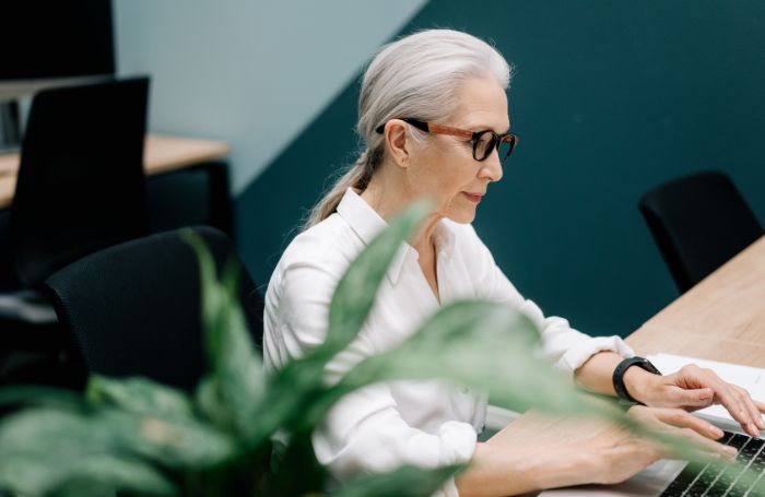 Woman in an office workingjpg