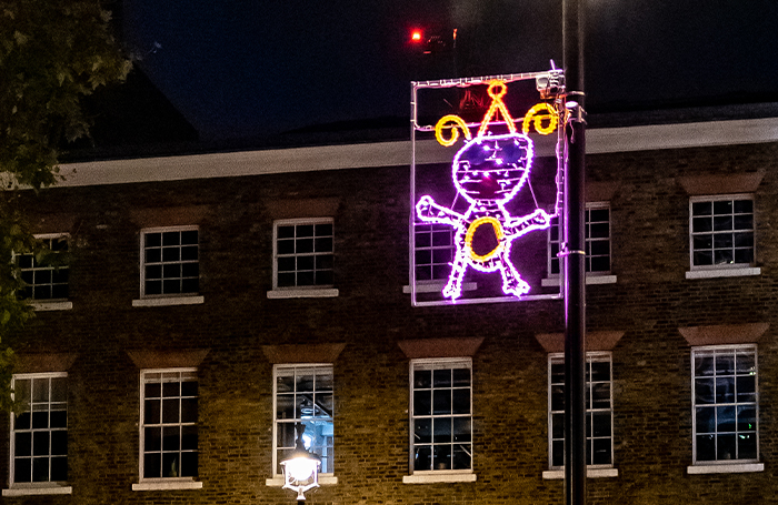 Christmas reindeer light installation by Vesper Barrett 700x455jpg