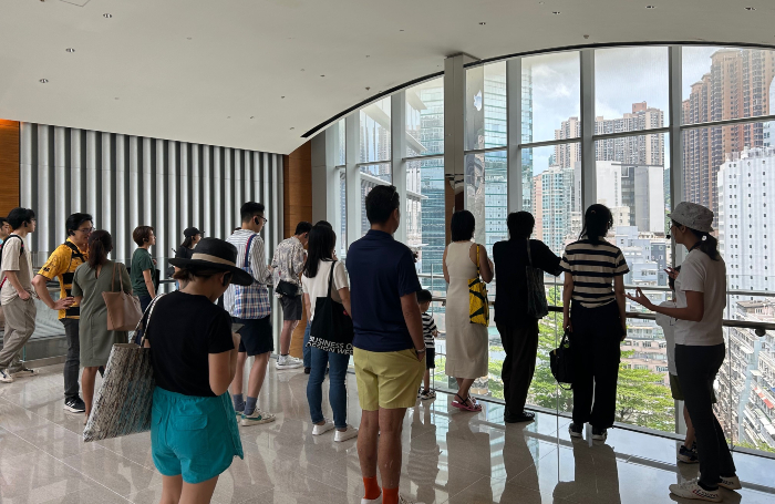 HK Chapter tour glass window 700 x 455jpg
