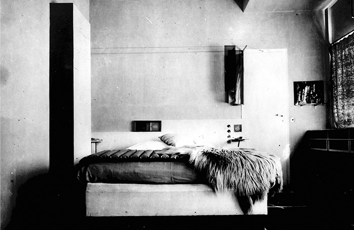 Principal bedroom Villa E1027 Cap Martin Roquebrunejpg