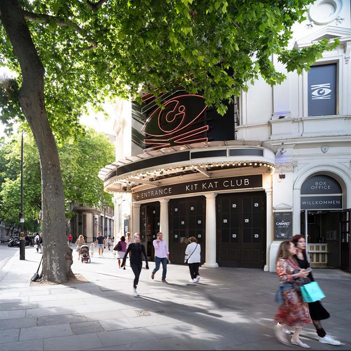 The Kit Kat Club at the Playhouse Theatre381Philip VileWEBIMAGE1 700x700jpg